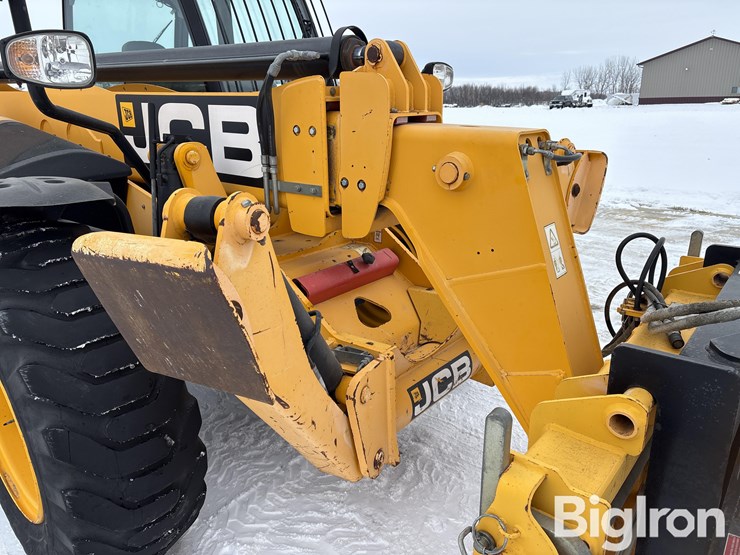 jcb-550-140-image-17