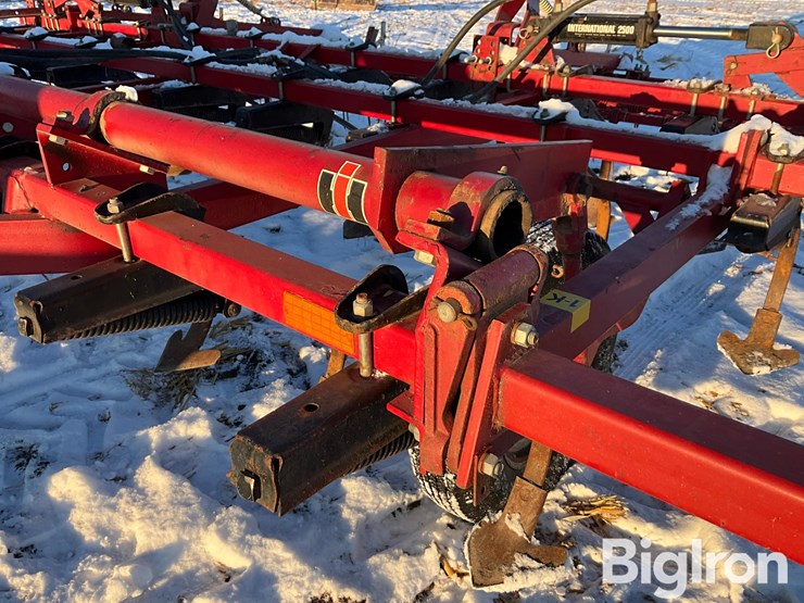 international-4500-image-10