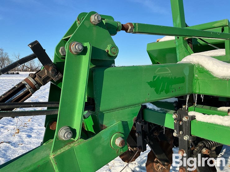 great-plains-solid-stand-1500-image-10