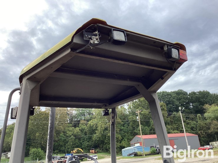 2004-volvo-bl60-image-17