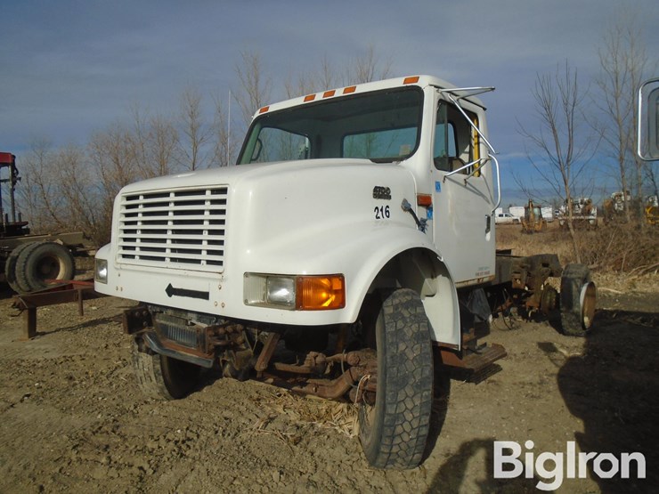 international-4700-image-1