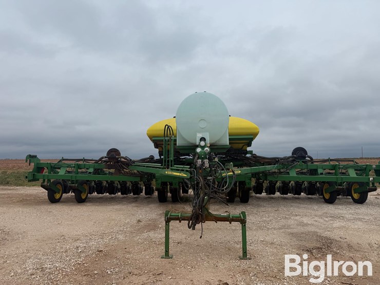 2009-john-deere-1790-ccs-image-2