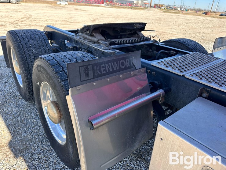 2020-kenworth-t680-image-20