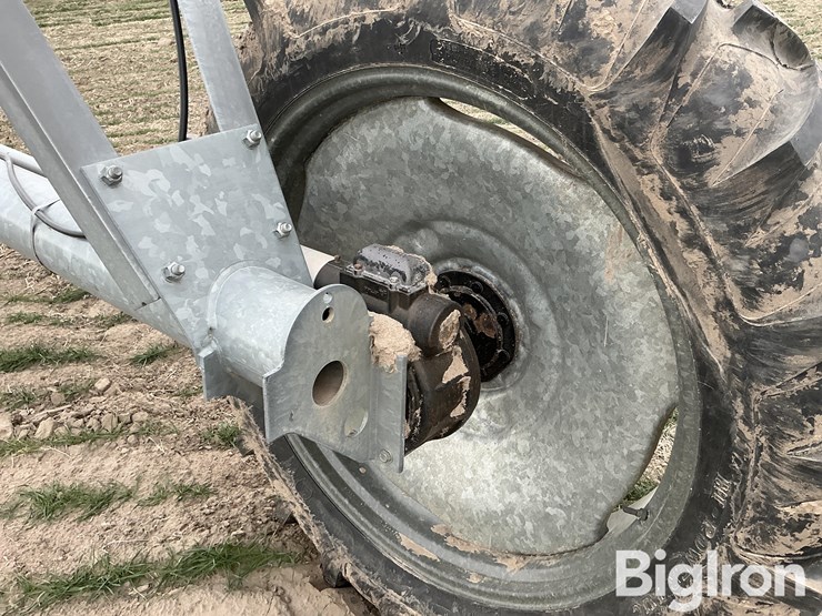 2013-valley-center-pivot-image-13