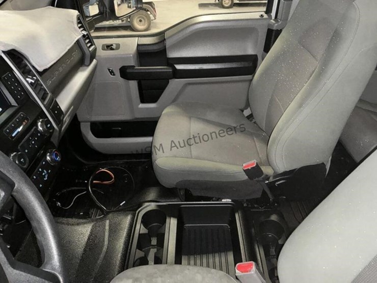 2017-ford-f450-image-21