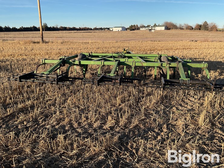 john-deere-100-image-6