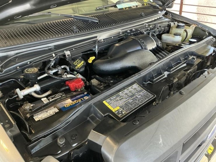 2009-ford-e150-image-13