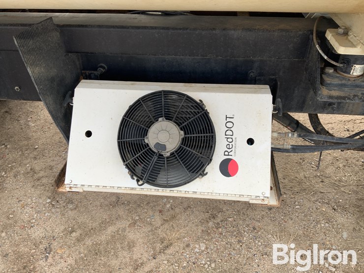 international-7400-image-17