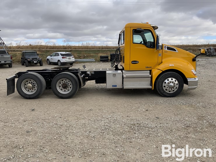2021-kenworth-t680-image-4