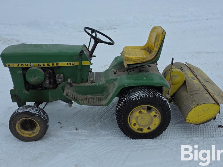 john-deere-140-image-8