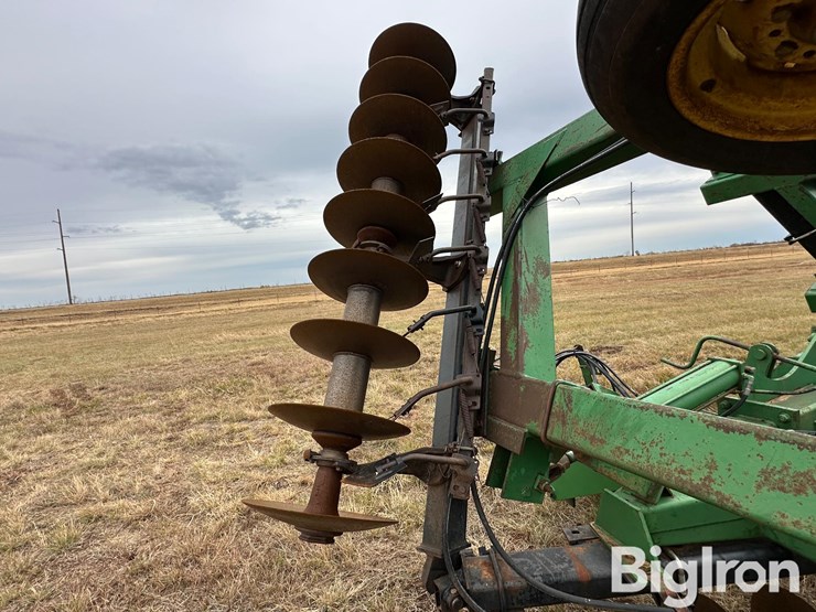 john-deere-650-image-13