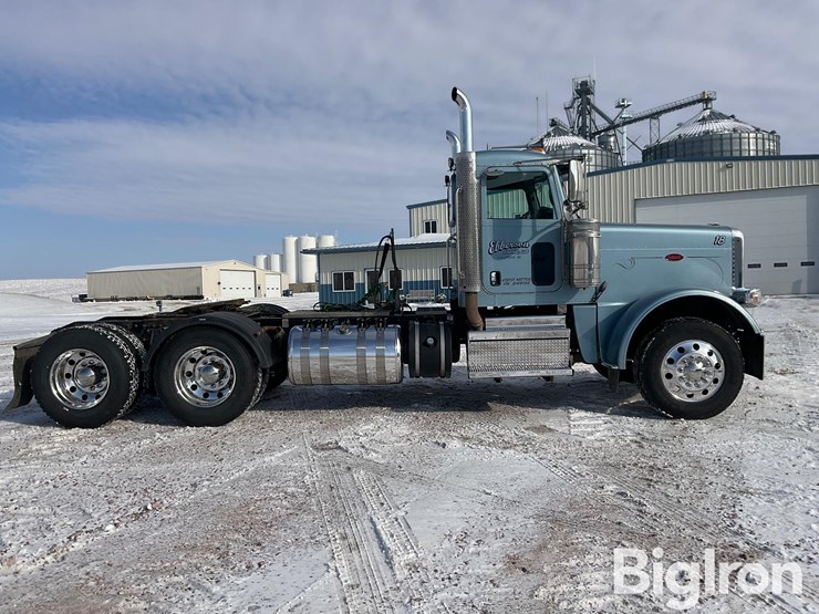 2018-peterbilt-389-image-4