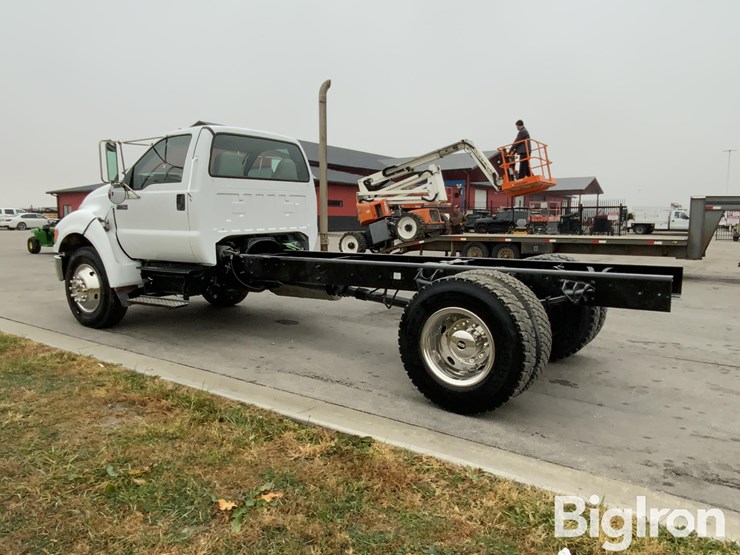 ford-f750-xl-image-7