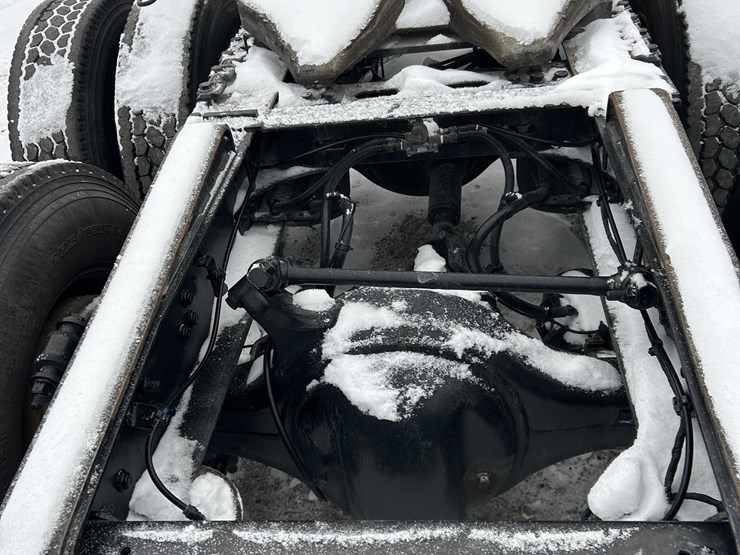 2019-freightliner-cascadia-126-image-31