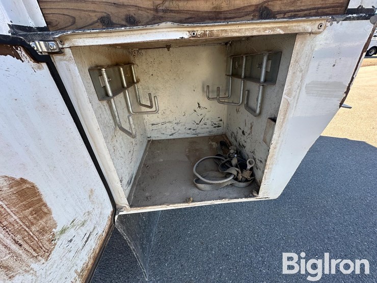 peterbilt-348-image-20