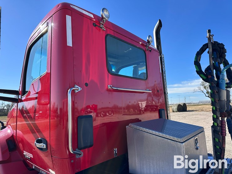 2019-kenworth-t680-image-12
