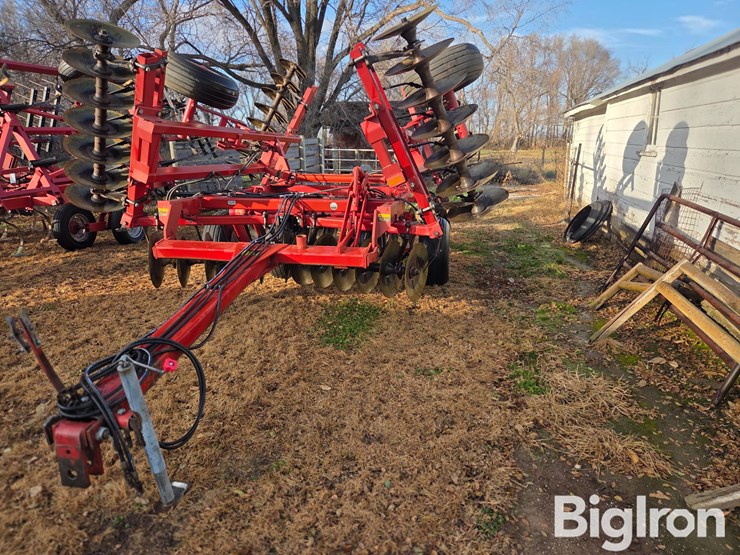 case-ih-3900-image-1