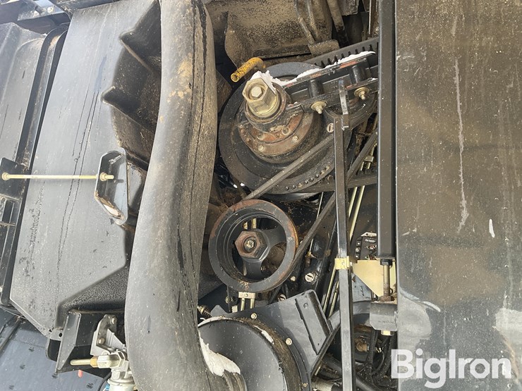 new-holland-cr8090-image-17