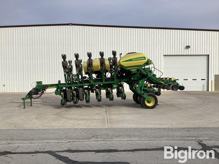 john-deere-1790-image-8