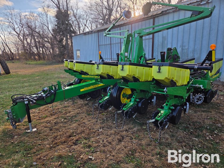 john-deere-1760-image-1