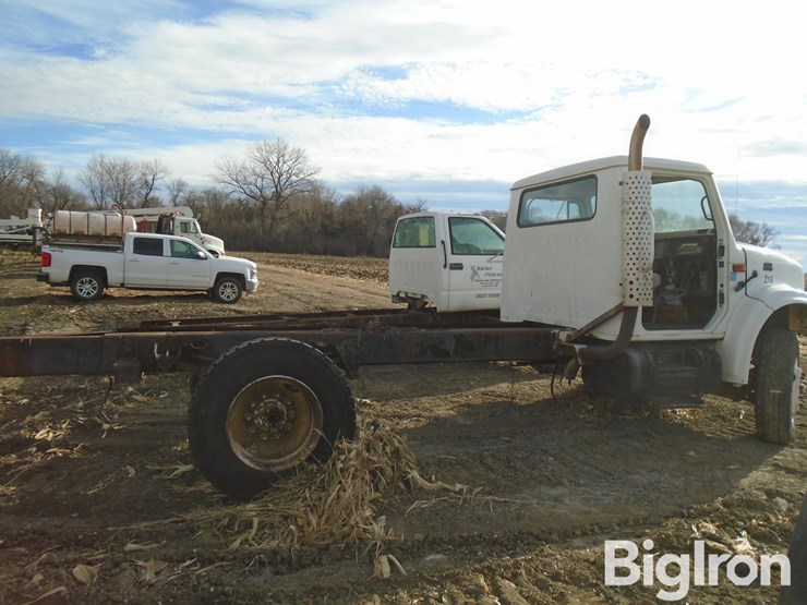 international-4700-image-9