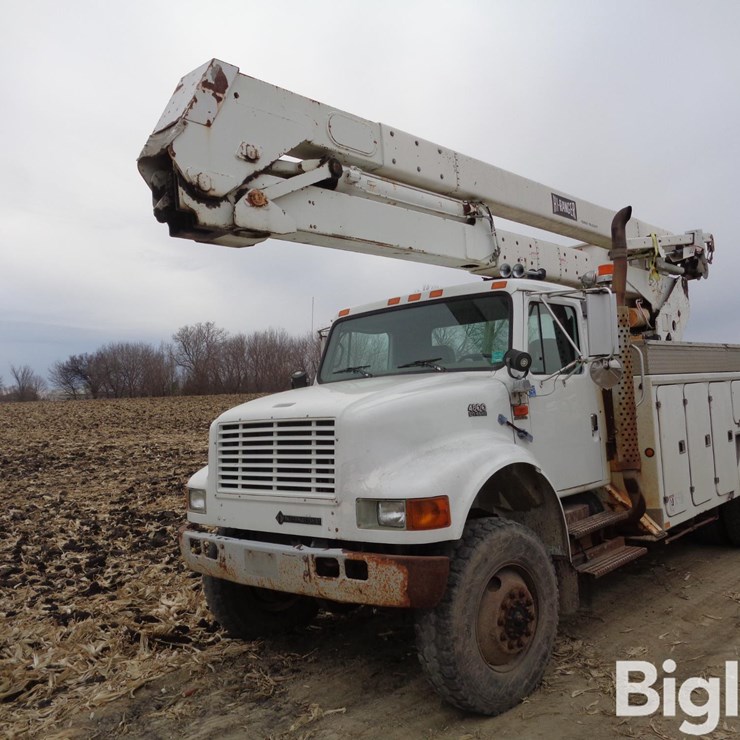 1999 INTERNATIONAL 4800