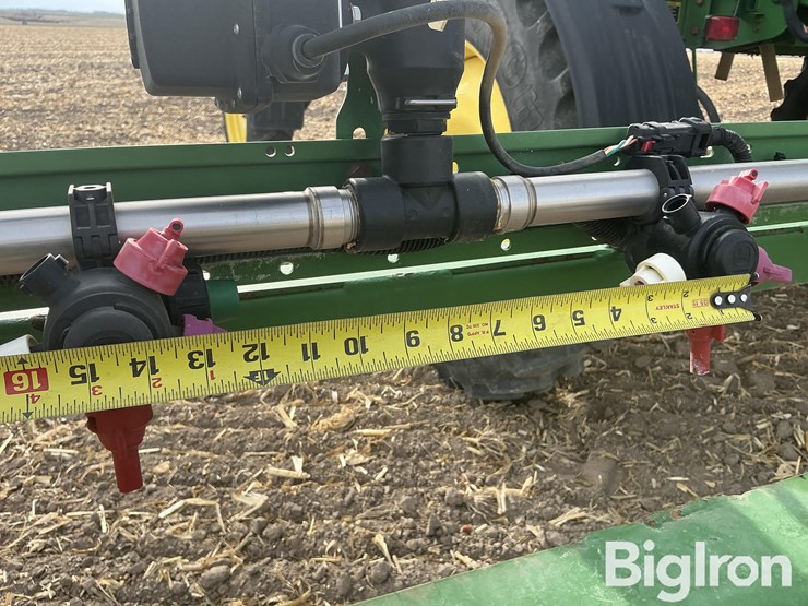 john-deere-r4038-image-11