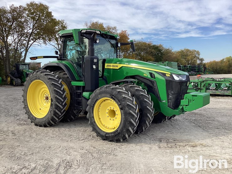 john-deere-8r-410-image-8