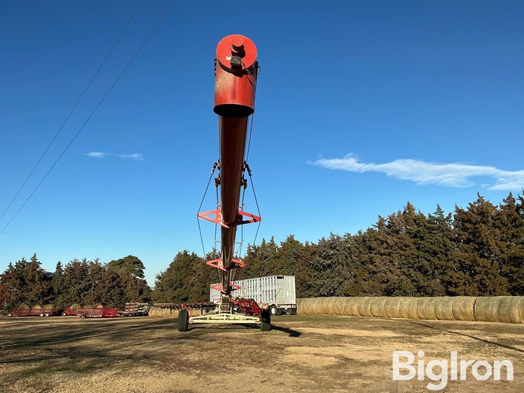 buhler-farm-king-16104-image-6