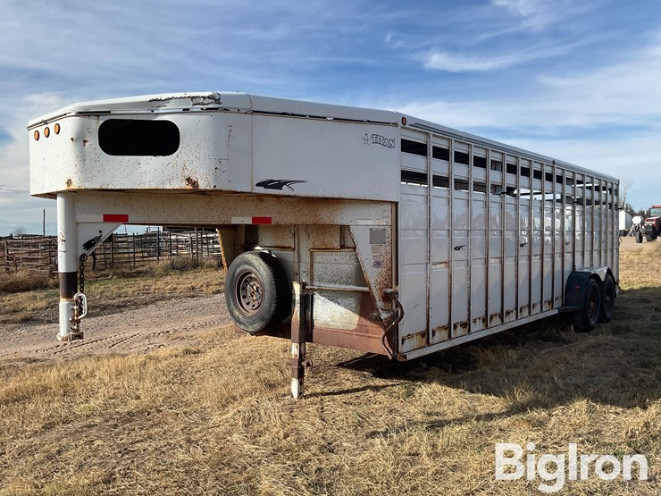 titan-trailer-image-1