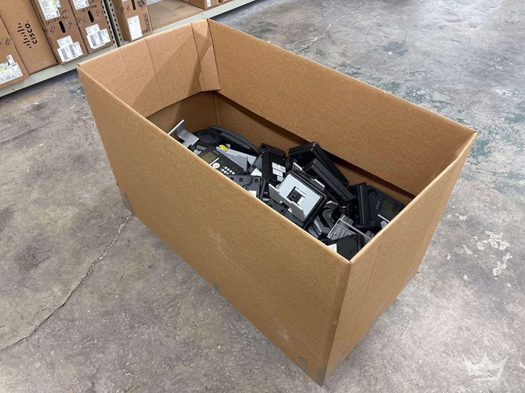 misc-office-phones/communication-devices-image-3