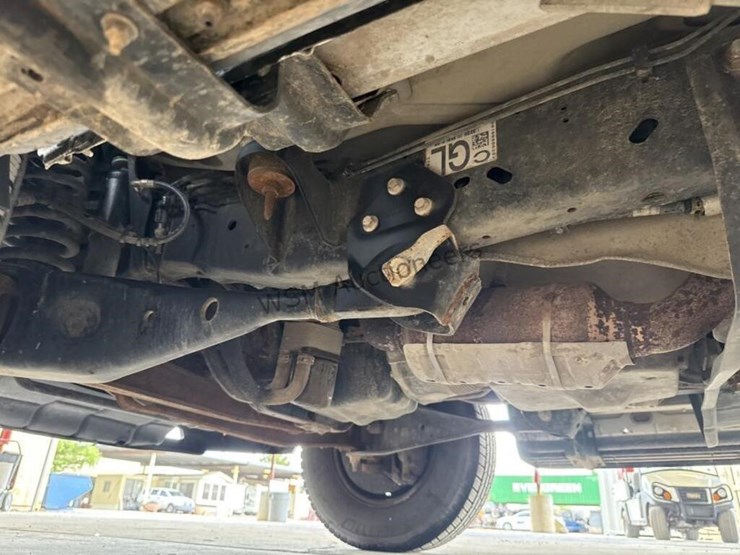 2009-ford-e350-image-26