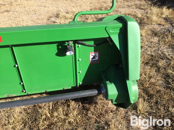 2020-john-deere-716c-image-15