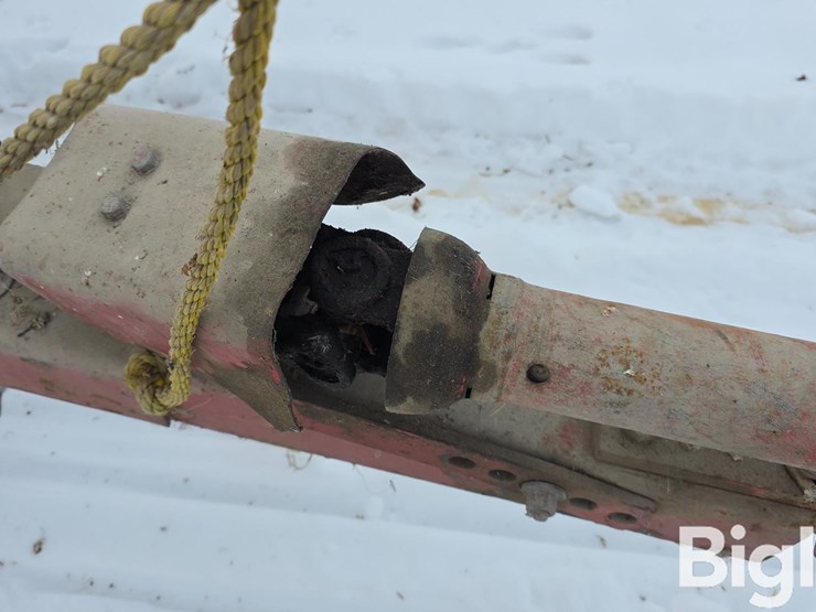 international-430-image-11