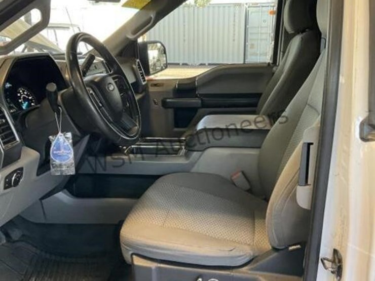 2017-ford-f150-image-22