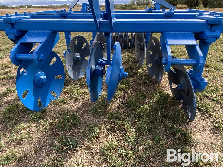 blu-jet-track-master-image-13