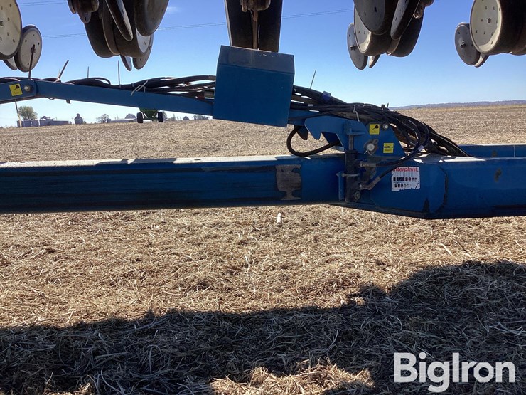 2002-kinze-3600-image-19