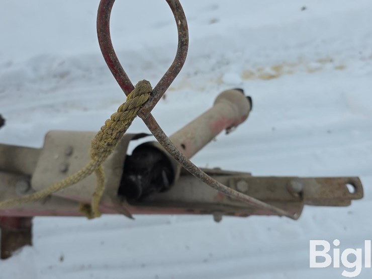 international-430-image-9