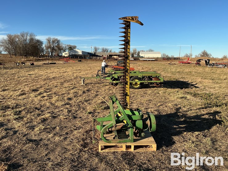 john-deere-350-image-8