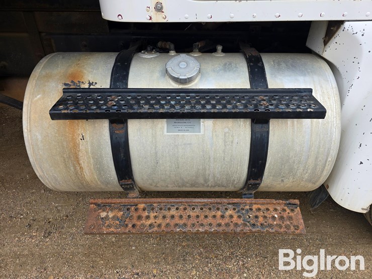 1999-international-9100-image-9