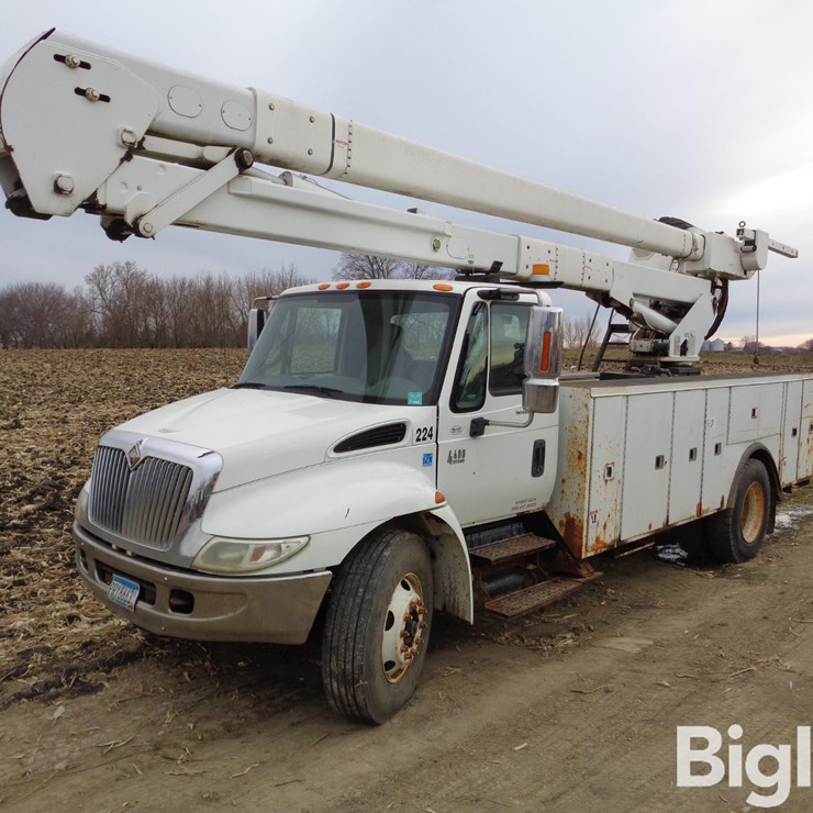 INTERNATIONAL DURASTAR 4400