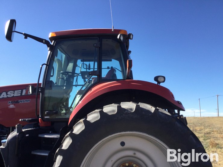 case-ih-magnum-340-image-9