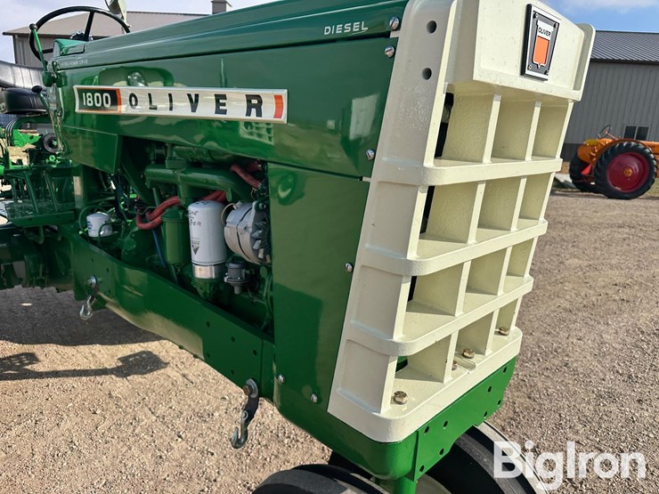 oliver-1800-image-14