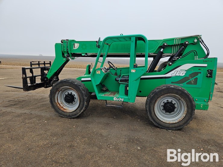 2014-jlg-6036-image-8