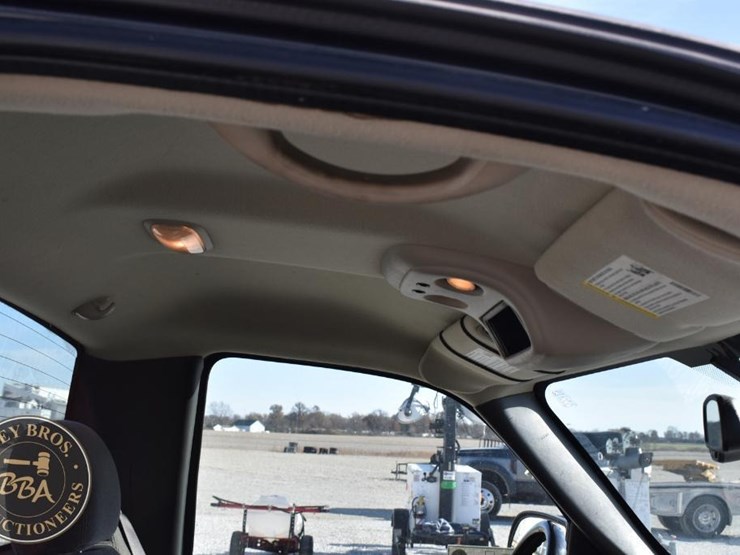 2005-chevrolet-silverado-1500-image-27