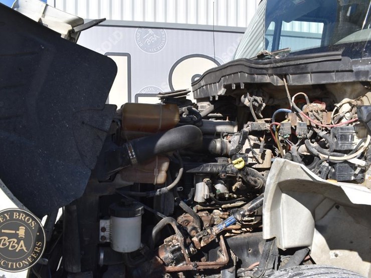 international-durastar-4300-image-42