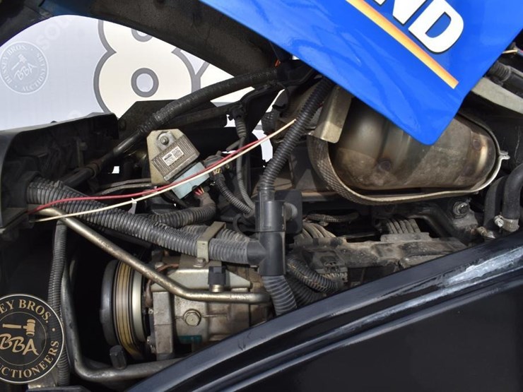 new-holland-t4.75-image-75