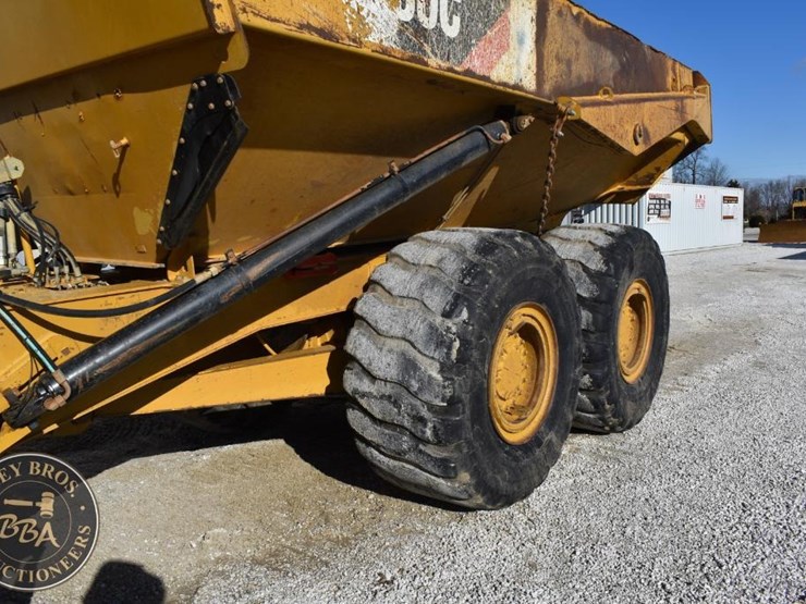 2014-caterpillar-730c-image-28