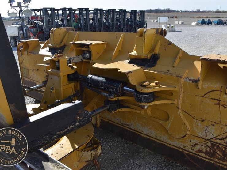 caterpillar-d6k2-lgp-image-17