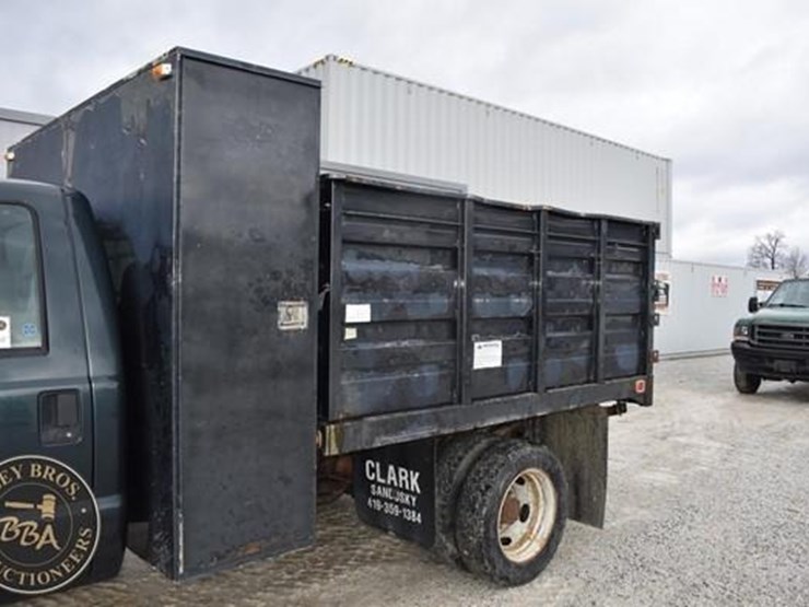 ford-f550-xl-image-23